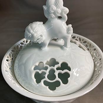 【期間特別価格】日本の名窯　重要無形文化財　有田肥蝶山　樋渡陶六作　薬師菩薩像 樋渡陶六】日本の名窯 山内町重要無形文化財 有田肥蝶